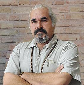 سیاوش ستاری